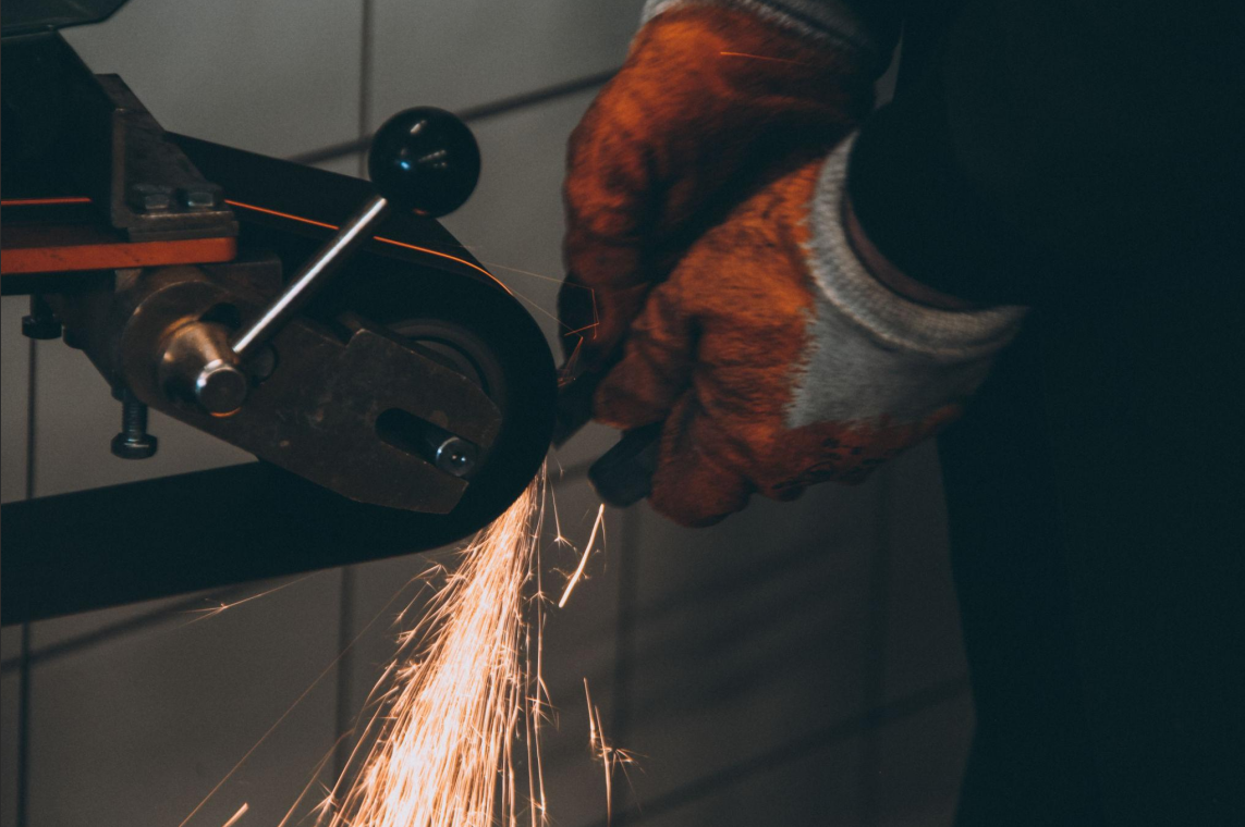 How Long Should a Good Sanding Belt Last?