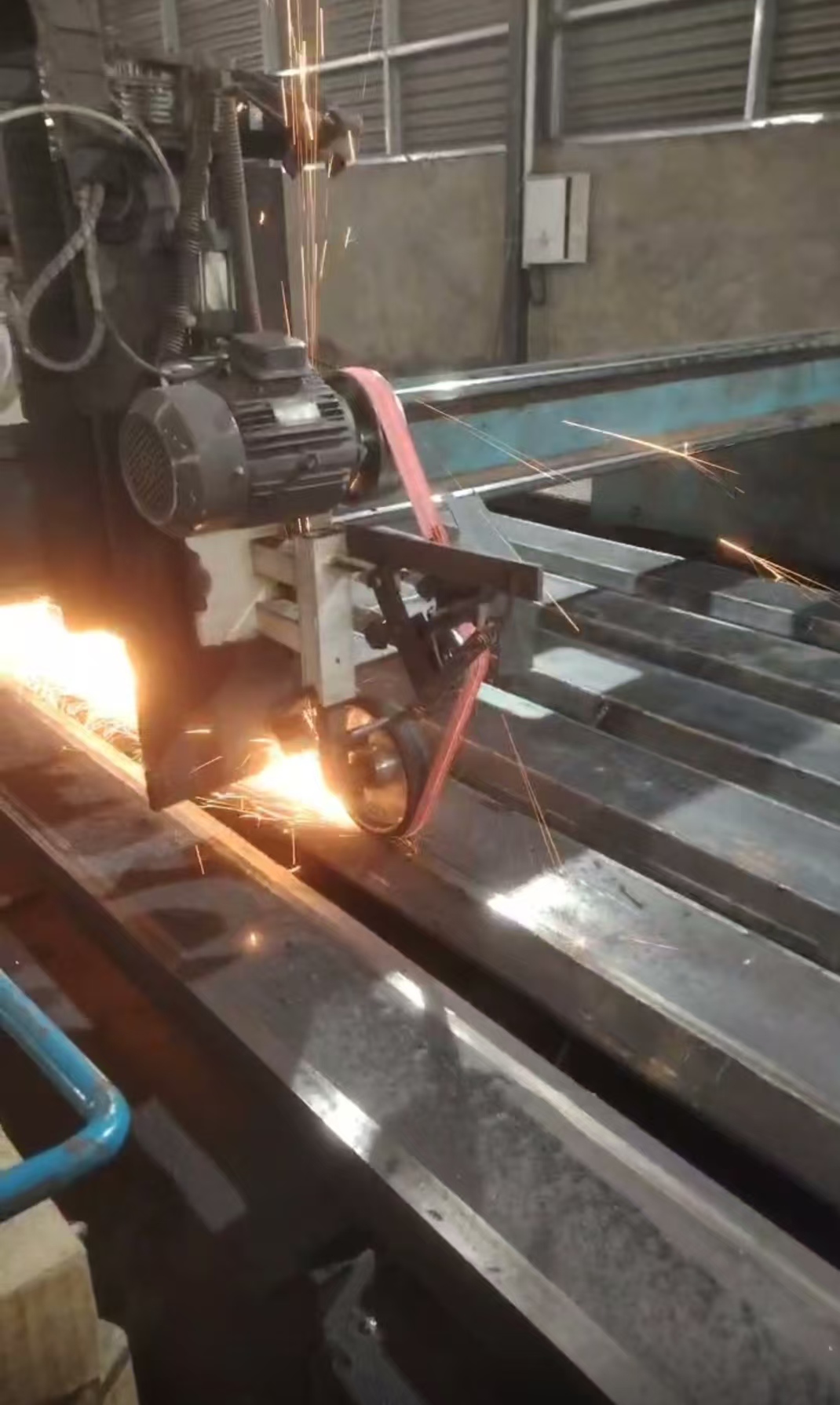 Custom Abrasive Sanding Belts