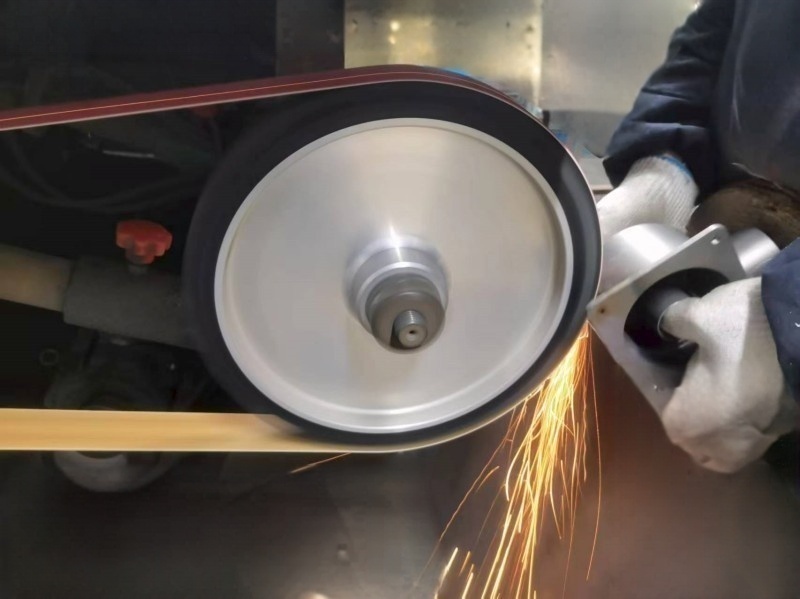 LIYING CA789Y heavy duty ceramic sand belt with polyester Y-shaped cloth base for industrial metal rough grinding LIYING CA789Y heavy duty ceramic sand belt with polyester Y-shaped cloth base for industrial metal rough grinding